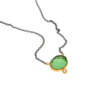 STERLING SILVER CHAIN NECKLACE WITH AN OVAL SHAPE CRYSTALL GLASS STONE HANGING